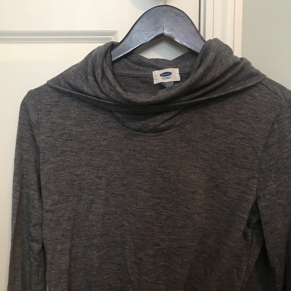 Gray Long-Sleeved Soft Wide MockNeck Top